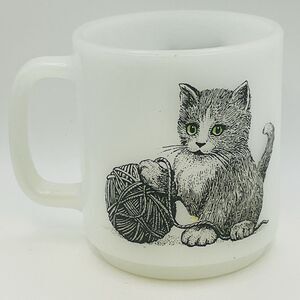 Vintage Glasbake Kitten Cat with Yarn Coffee Mug Cup 8 oz